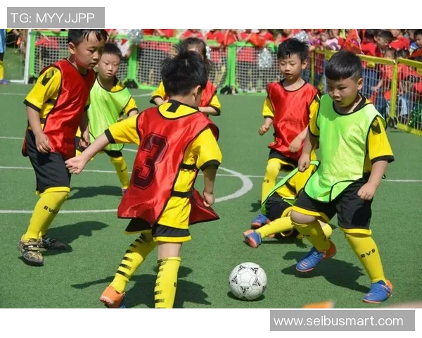 大班足球视频精彩瞬间回顾与教学分析助力孩子们快乐成长